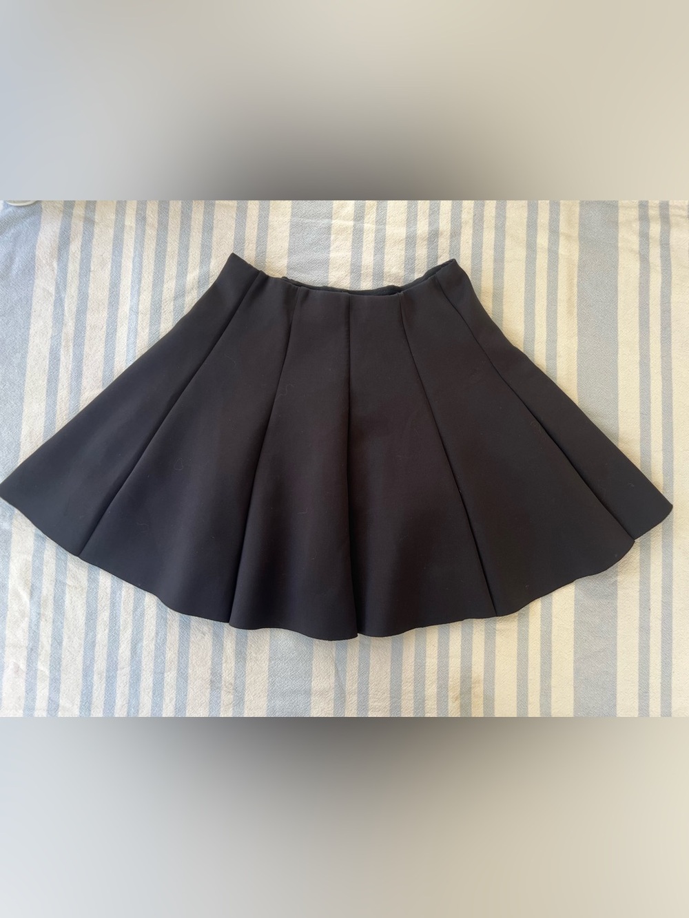 Hollister Women's Black Flared Pleated Skirt - Classic A-Line - Size Small
